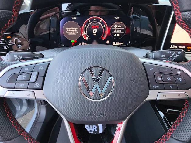 VW Golf VIII 2.0 TSI GTI DSG