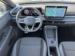VW T-Roc 1.5 eTSi mHEV R-Line DSG-Automat