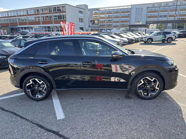 VW T-Roc 1.5 eTSi mHEV R-Line DSG-Automat