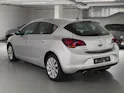 OPEL Astra 1.4i 16V Turbo Cosmo Automatic