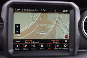 JEEP 2.0 Sahara - "Préparation complète Camping * CH Auto * Camera * Capteur avant/arrière * Intérieur Cuir"
