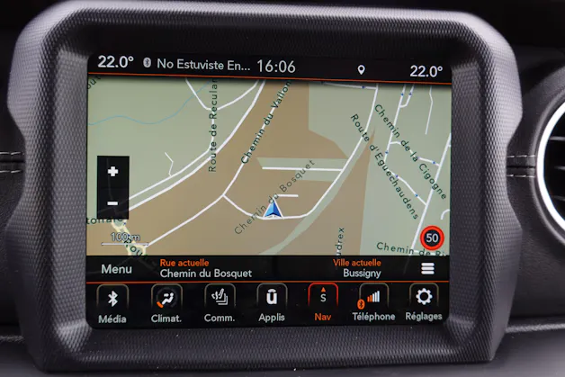 JEEP 2.0 Sahara - "Préparation complète Camping * CH Auto * Camera * Capteur avant/arrière * Intérieur Cuir"