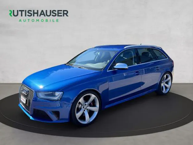 AUDI RS4 Avant 4.2 FSI quattro
