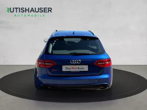 AUDI RS4 Avant 4.2 FSI quattro
