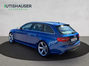 AUDI RS4 Avant 4.2 FSI quattro