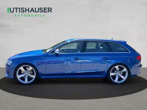 AUDI RS4 Avant 4.2 FSI quattro