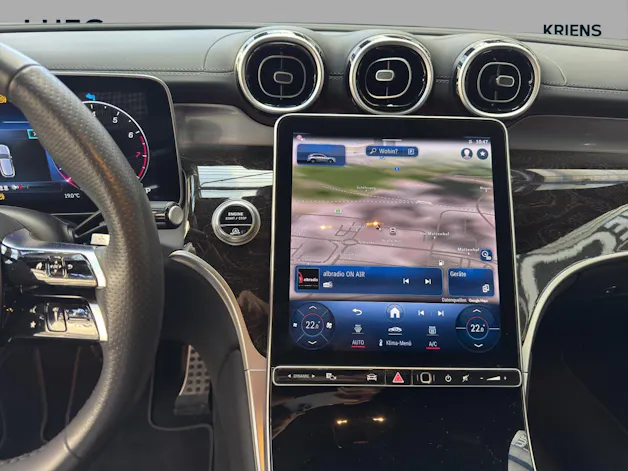 MERCEDES-BENZ GLC 200 4M - AMG / DISTRONIC / 360 Grad Kamera / Sitzklima / Soundsystem