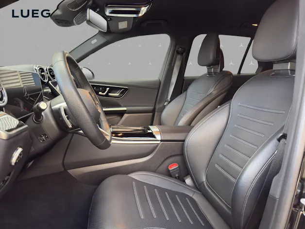 MERCEDES-BENZ GLC 200 4M - AMG / DISTRONIC / 360 Grad Kamera / Sitzklima / Soundsystem