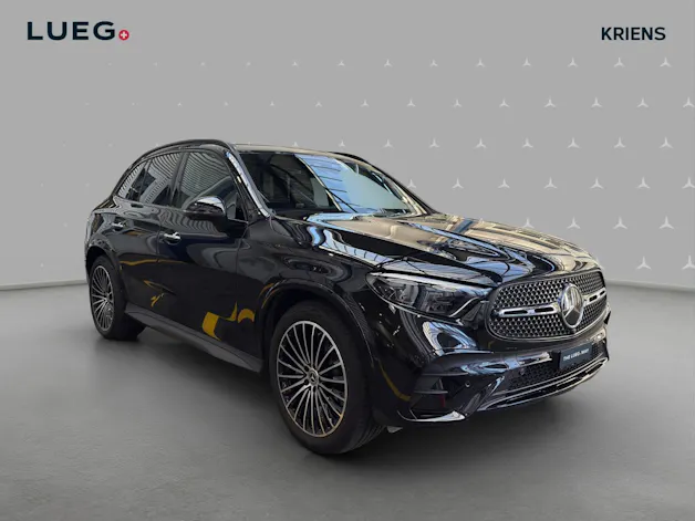 MERCEDES-BENZ GLC 200 4M - AMG / DISTRONIC / 360 Grad Kamera / Sitzklima / Soundsystem