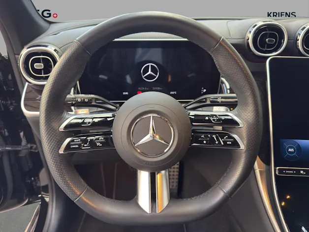 MERCEDES-BENZ GLC 200 4M - AMG / DISTRONIC / 360 Grad Kamera / Sitzklima / Soundsystem