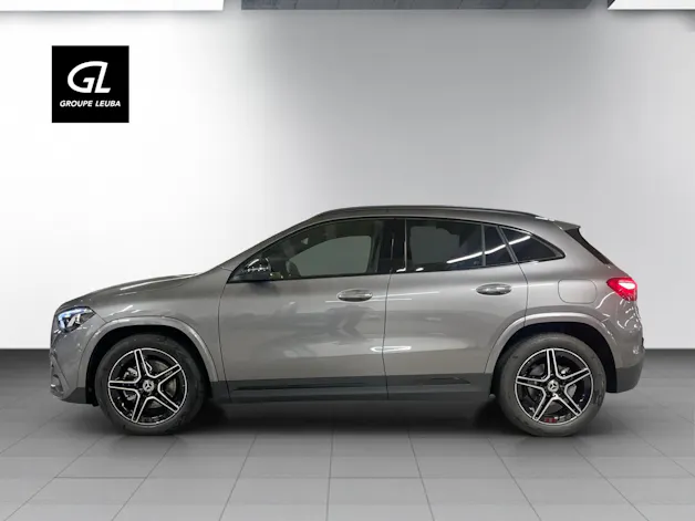 MERCEDES-BENZ GLA 200 Night Star 7G-DCT