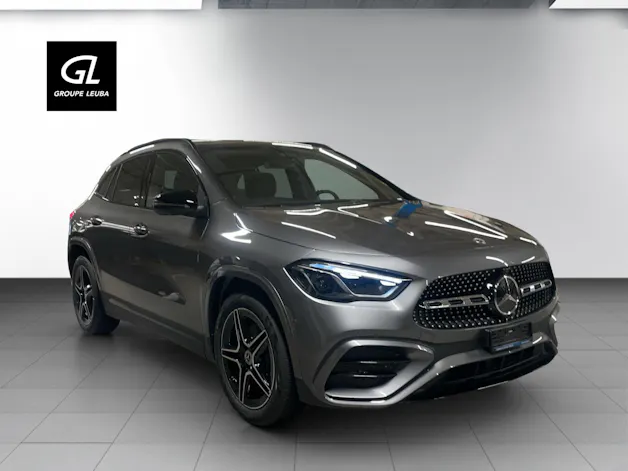 MERCEDES-BENZ GLA 200 Night Star 7G-DCT
