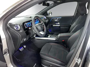MERCEDES-BENZ GLA 200 Night Star 7G-DCT
