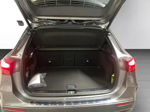 MERCEDES-BENZ GLA 200 Night Star 7G-DCT