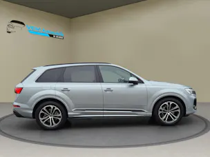 AUDI Q7 50 TDI quattro S Line tiptronic