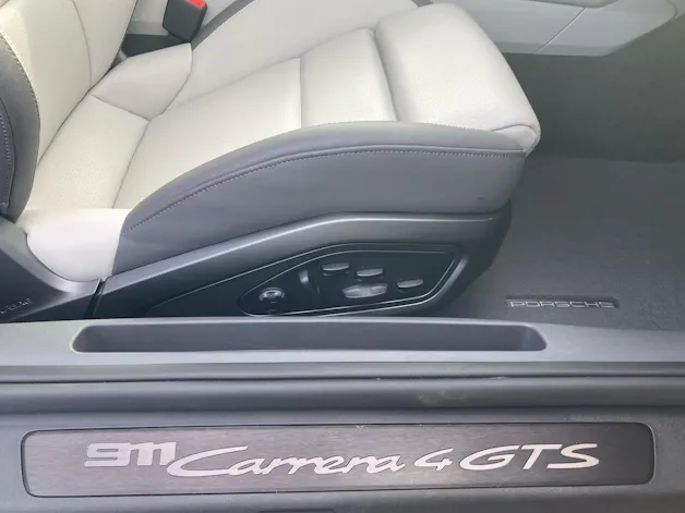 PORSCHE 911 Cabriolet