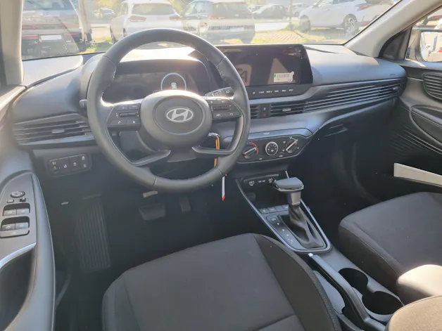 HYUNDAI i20 1.0 T-GDi Amplia DCT
