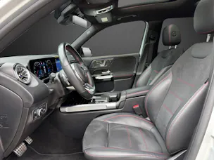 MERCEDES-BENZ GLB 200 4Matic AMG Line 8G-Tronic