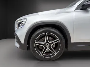MERCEDES-BENZ GLB 200 4Matic AMG Line 8G-Tronic