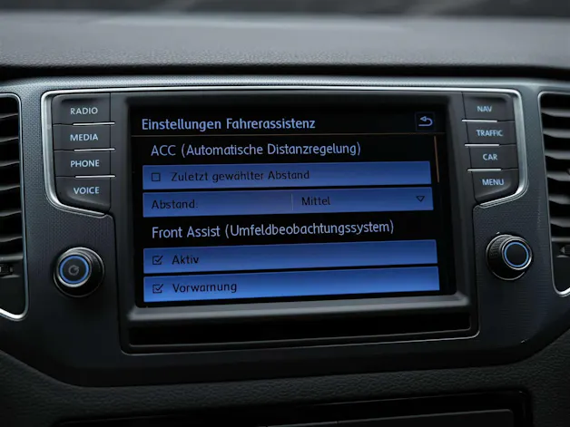 VW Golf Sportsvan 1.4 TSI R-Line DSG *Panorama*CH Fahrzeug*