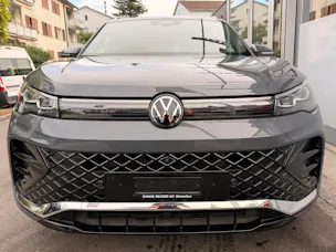 VW Tiguan 2.0 TSI 265PS 4Motion R-Line ***PANORAMADACH***