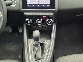 https://vehicle.imgix.net/4499863/0547edb7-55c7-4d01-a94c-5fca99f9f2b1.jpg