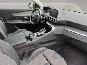 PEUGEOT 3008 Essence 130ch EAT8 Allure