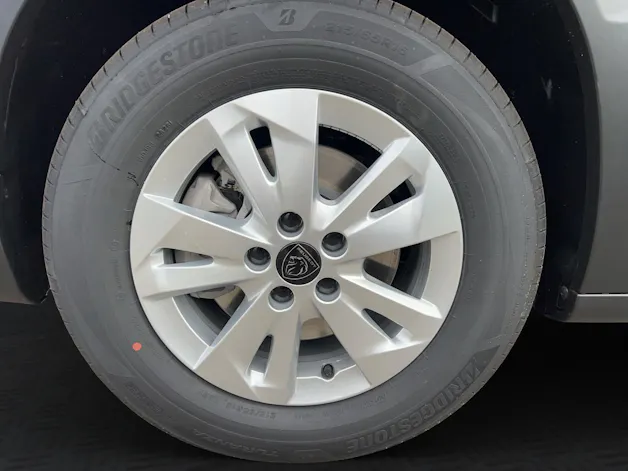 PEUGEOT Rifter Long 1.5 BlueHDi 130 Family Edition
