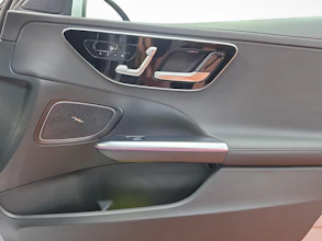 https://vehicle.imgix.net/4499907/bc750d40-d901-44c1-976f-b5d8887f5d0b.jpg