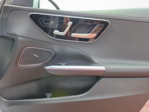 Fahrzeugbild MERCEDES-BENZ C 220 d 4MATIC T-Modell Swiss Star AMG Line