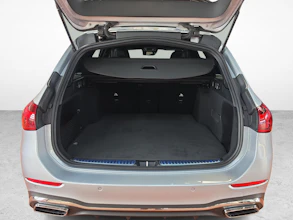 https://vehicle.imgix.net/4499907/f4dae152-4baa-4fc2-9c1b-ee5eaaa6eea9.jpg