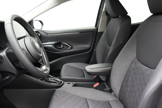 Toyota Yaris 1.5 VVT-i HSD Trend inkl. Gratisservice
