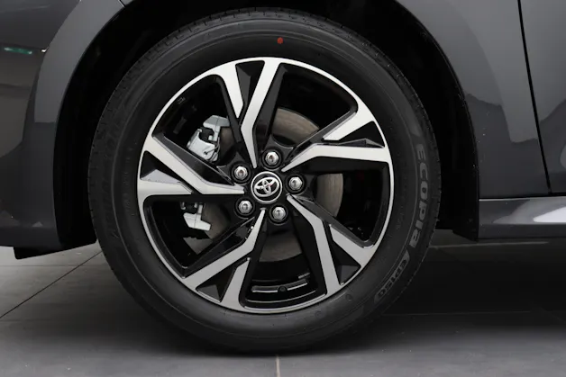 Toyota Yaris 1.5 VVT-i HSD Trend inkl. Gratisservice