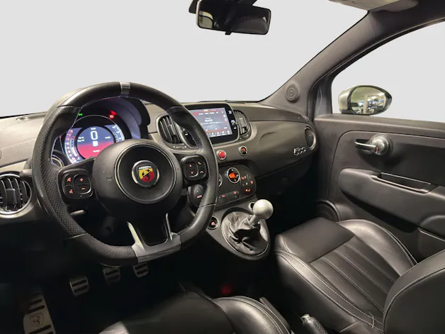 FIAT 595 C Abarth 1.4 T-Jet 165 Turismo