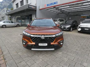 Suzuki S-Cross 1.4 T Sakura Top Hybrid 4x4