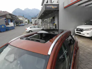 Suzuki S-Cross 1.4 T Sakura Top Hybrid 4x4