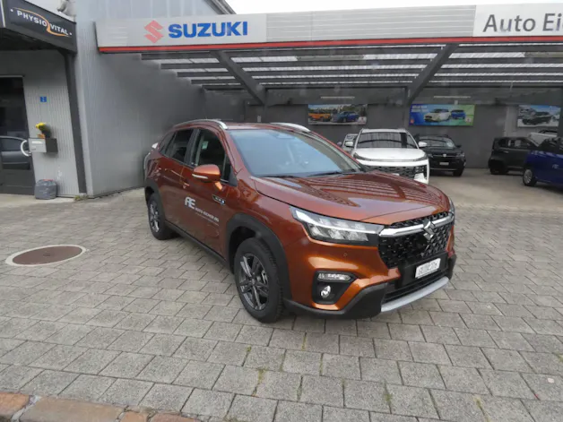 Suzuki S-Cross 1.4 T Sakura Top Hybrid 4x4