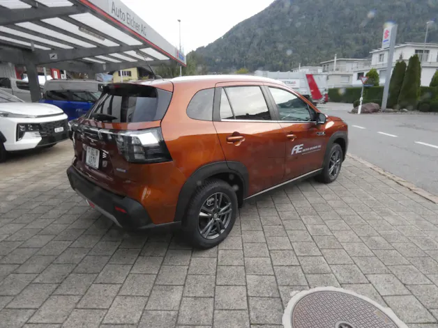 Suzuki S-Cross 1.4 T Sakura Top Hybrid 4x4