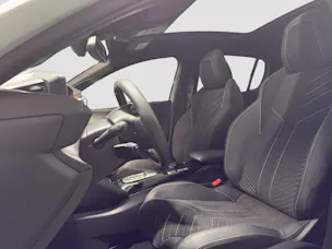 PEUGEOT 208 1.2 Hybrid 145 GT Exclusive