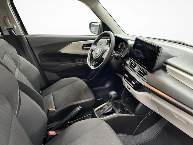 Suzuki Swift 1.2 Sakura Top Hybrid