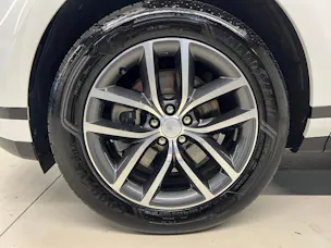 Land Rover Range Rover Evoque 1.5 T 300e Dynamic SE