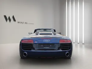 AUDI R8 Spyder 5.2 FSI V10 quattro S-Tronic