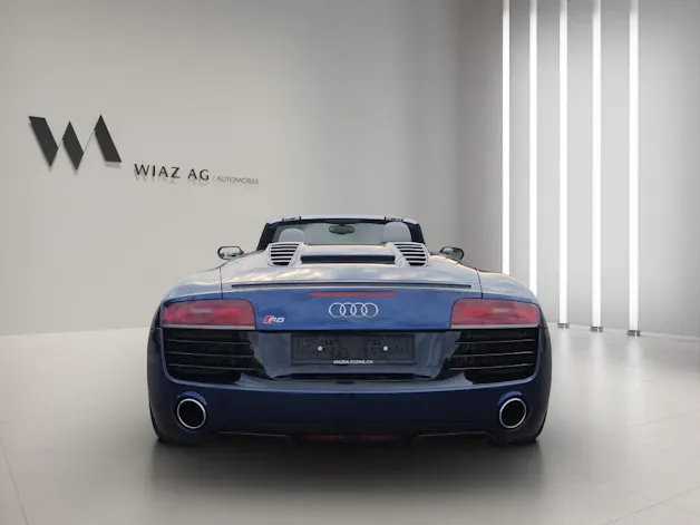 AUDI R8 Spyder 5.2 FSI V10 quattro S-Tronic
