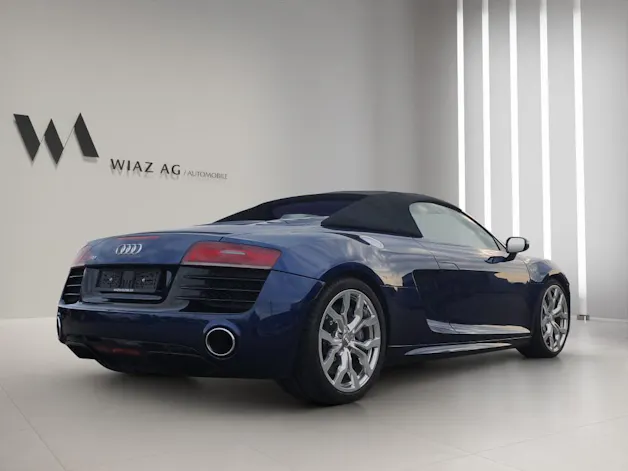 AUDI R8 Spyder 5.2 FSI V10 quattro S-Tronic