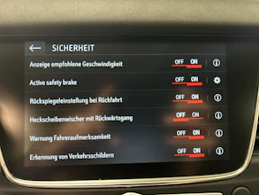 https://vehicle.imgix.net/4500060/40229672-1b3e-487e-bfb4-a5cdcacc1fe6.jpg