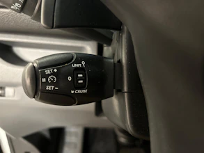 https://vehicle.imgix.net/4500069/3f323e19-edf7-4940-9f44-9c3bcdc88036.jpg
