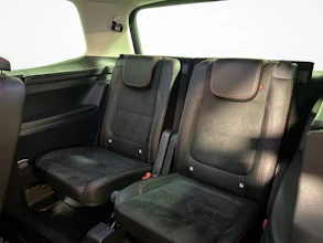 https://vehicle.imgix.net/4500078/17352ba4-2c74-43f0-9857-e02f3d723dfb.jpg
