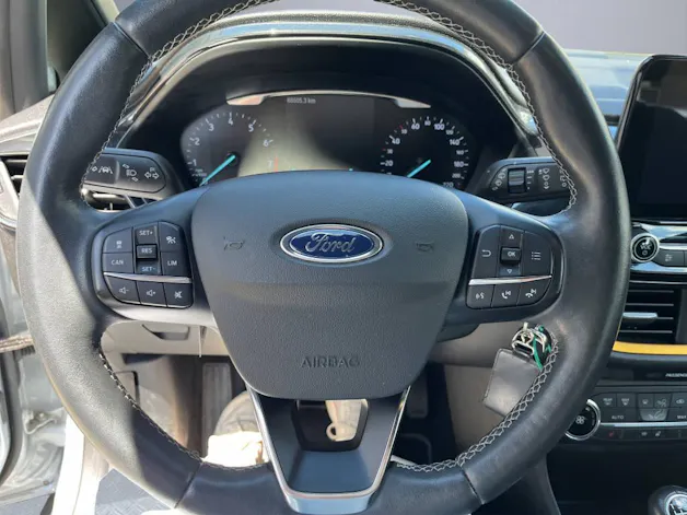 FORD Fiesta 1.0 EcoB Active mit AHK!