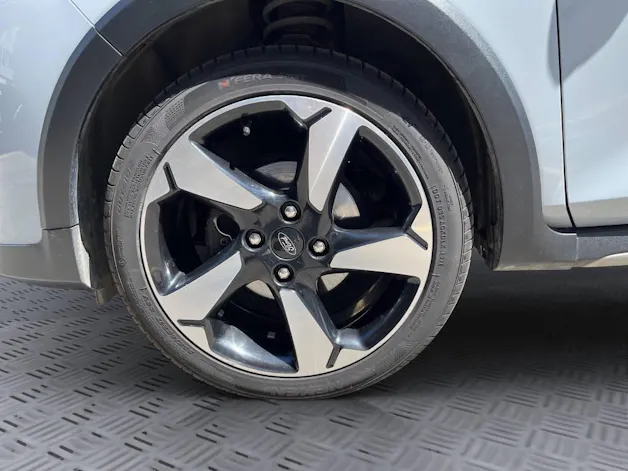 FORD Fiesta 1.0 EcoB Active mit AHK!