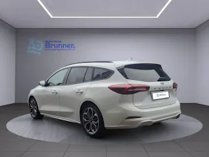 FORD Focus Station Wagon 1.0i EcoB ST-LineX